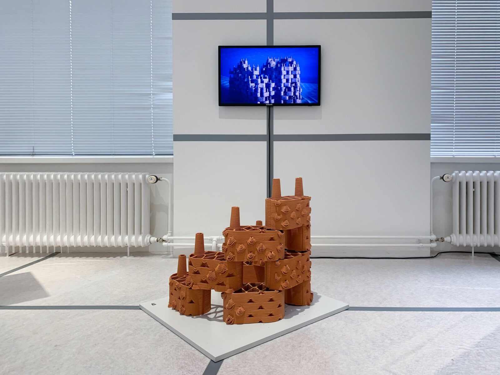 Exhibited at the Gewerbemuseum in Winterthur, some clay bricks and an explicative video show how this interdisciplinary project will help sustain coral reefs in tropical regions. © Marie Griesmar/rrreefs